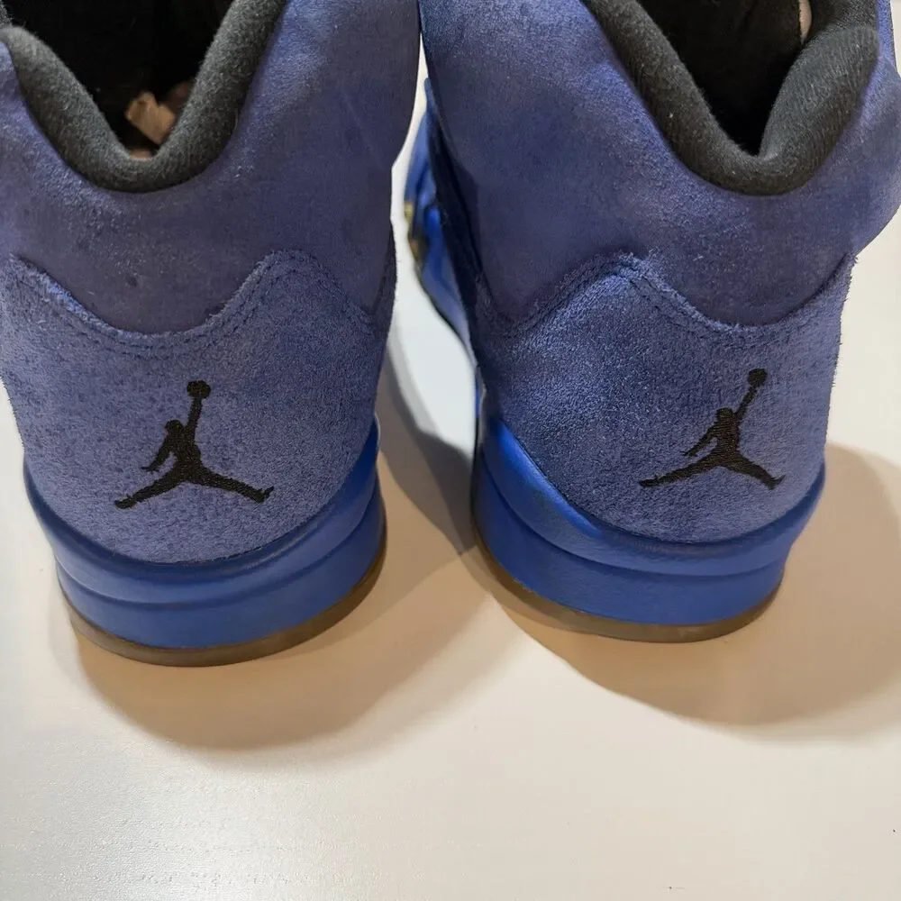 Nike product pair